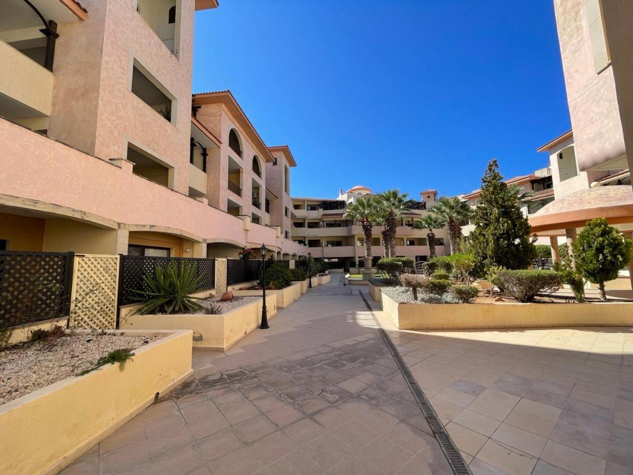 Paphos Queens Gardens מראה חיצוני תמונה