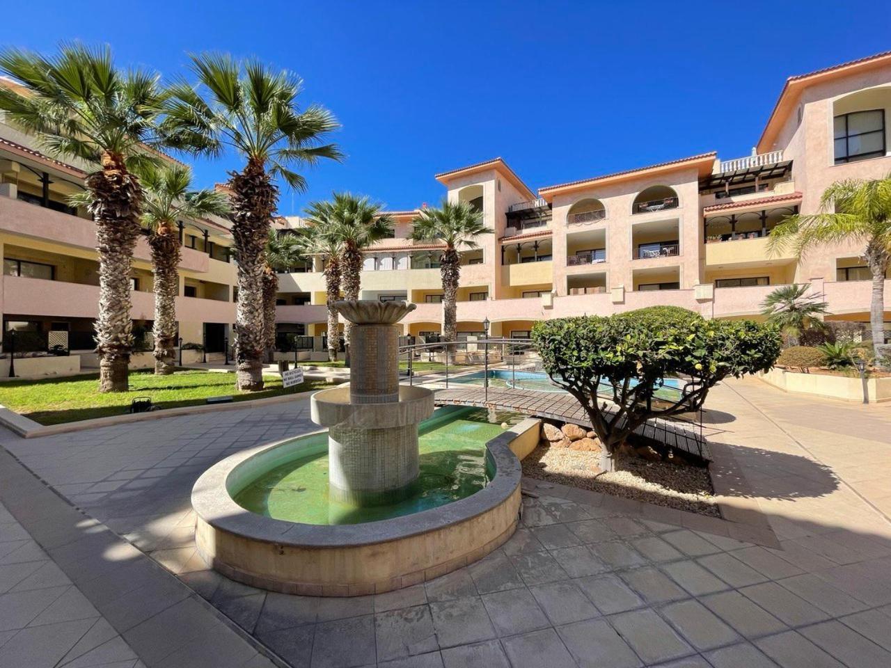 Paphos Queens Gardens מראה חיצוני תמונה